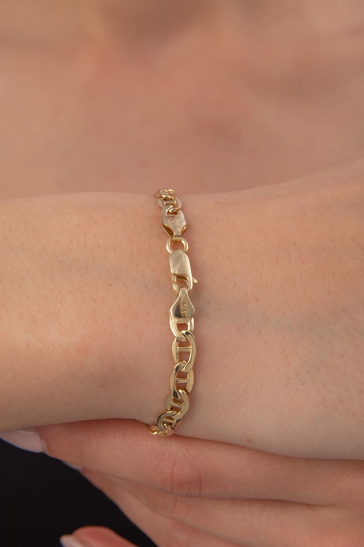 Golden Plans 14K Gold Flat Mariner Bracelet