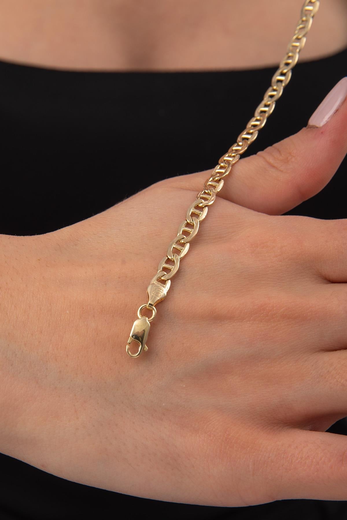 Golden Plans 14K Gold Flat Mariner Bracelet