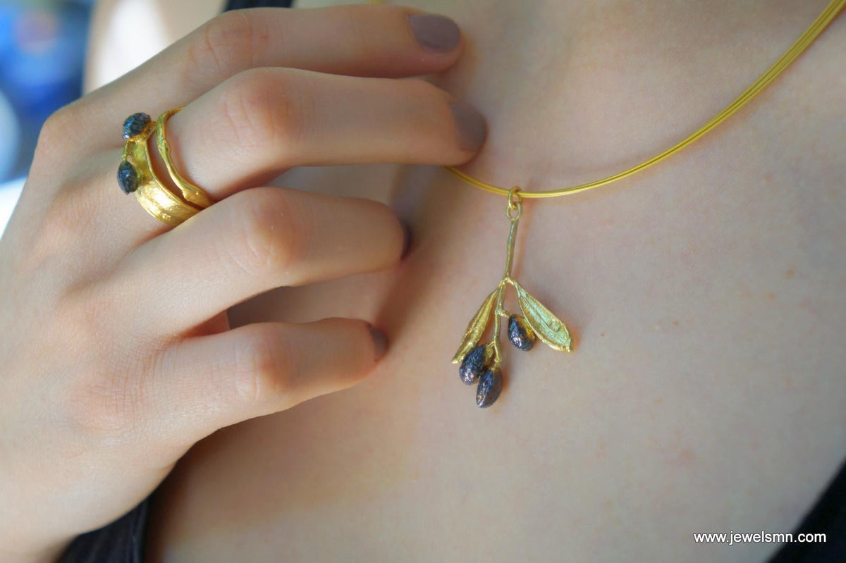 Oliveia Solid Gold Olive Leaf Ring