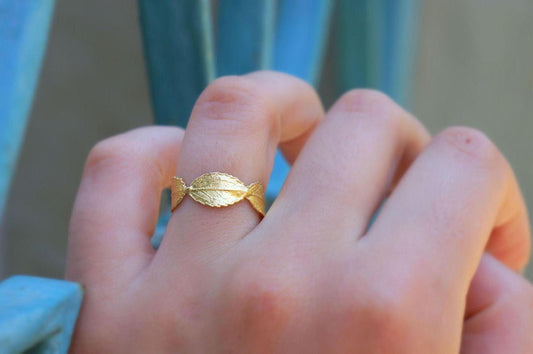 Endless Leaves Handmade Rose Leaf Gold Ring